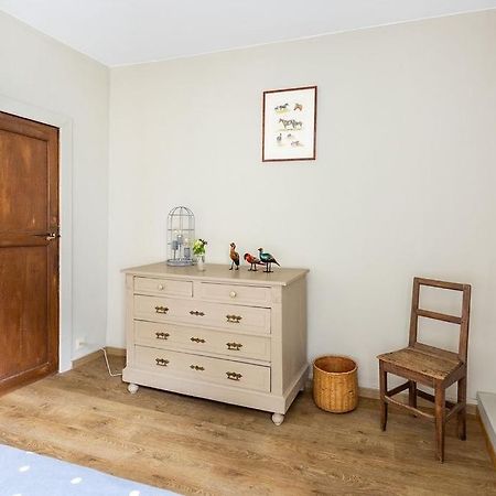 Apartamento Le Petit Chapitre : Maison De Charme Fosses-La-Ville Exterior foto