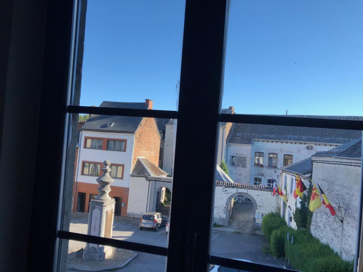 Apartamento Le Petit Chapitre : Maison De Charme Fosses-La-Ville Exterior foto