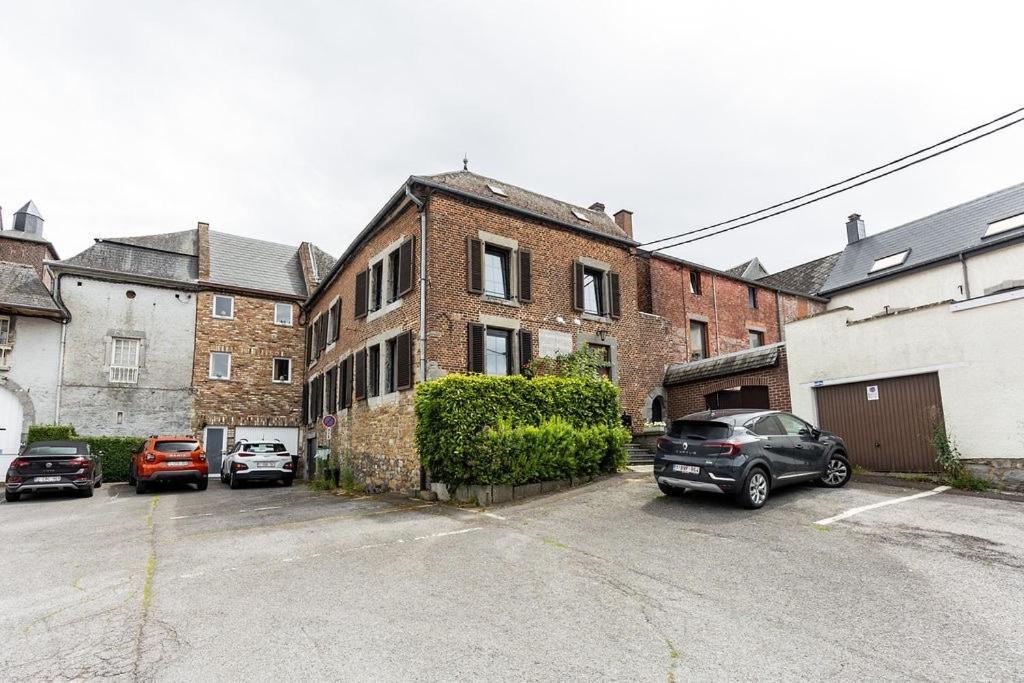 Apartamento Le Petit Chapitre : Maison De Charme Fosses-La-Ville Exterior foto